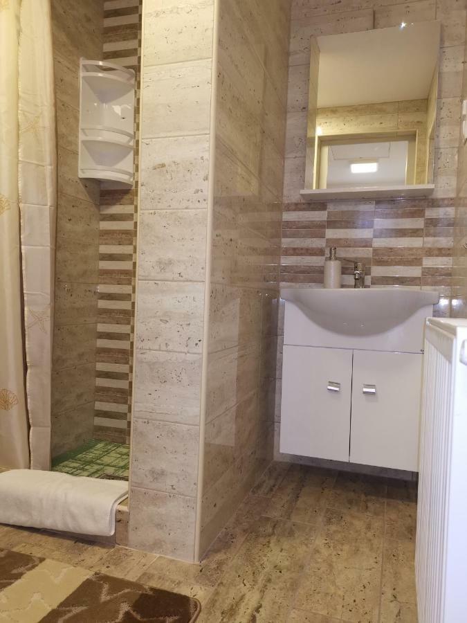 Gal Apartmanhaz Harkany Exterior photo